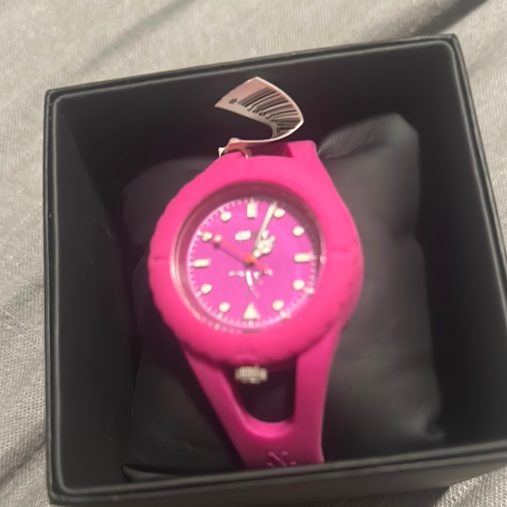 Vibrant Toywatch Brand Pink Silicone Watch